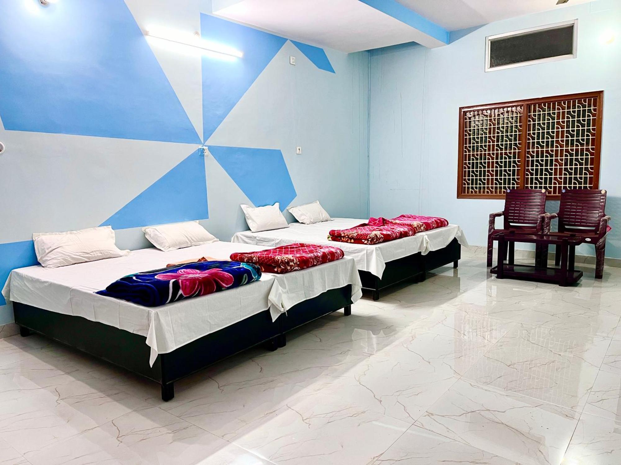 Trilok Residency - Dashashwamedh Benares Buitenkant foto
