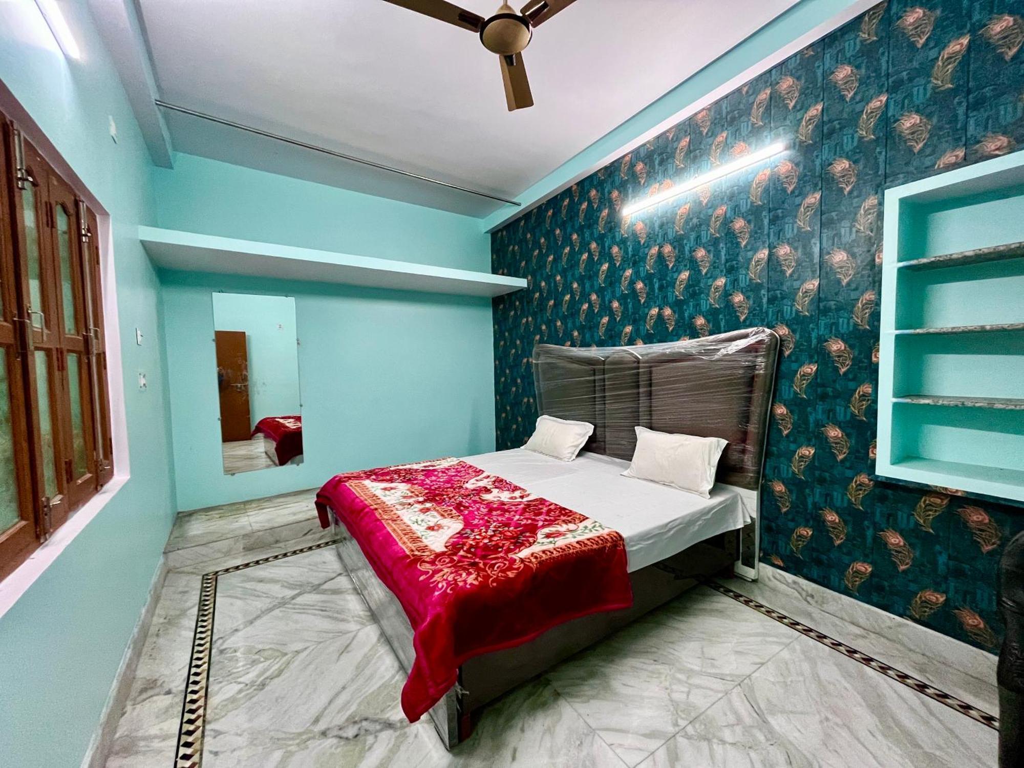 Trilok Residency - Dashashwamedh Benares Buitenkant foto