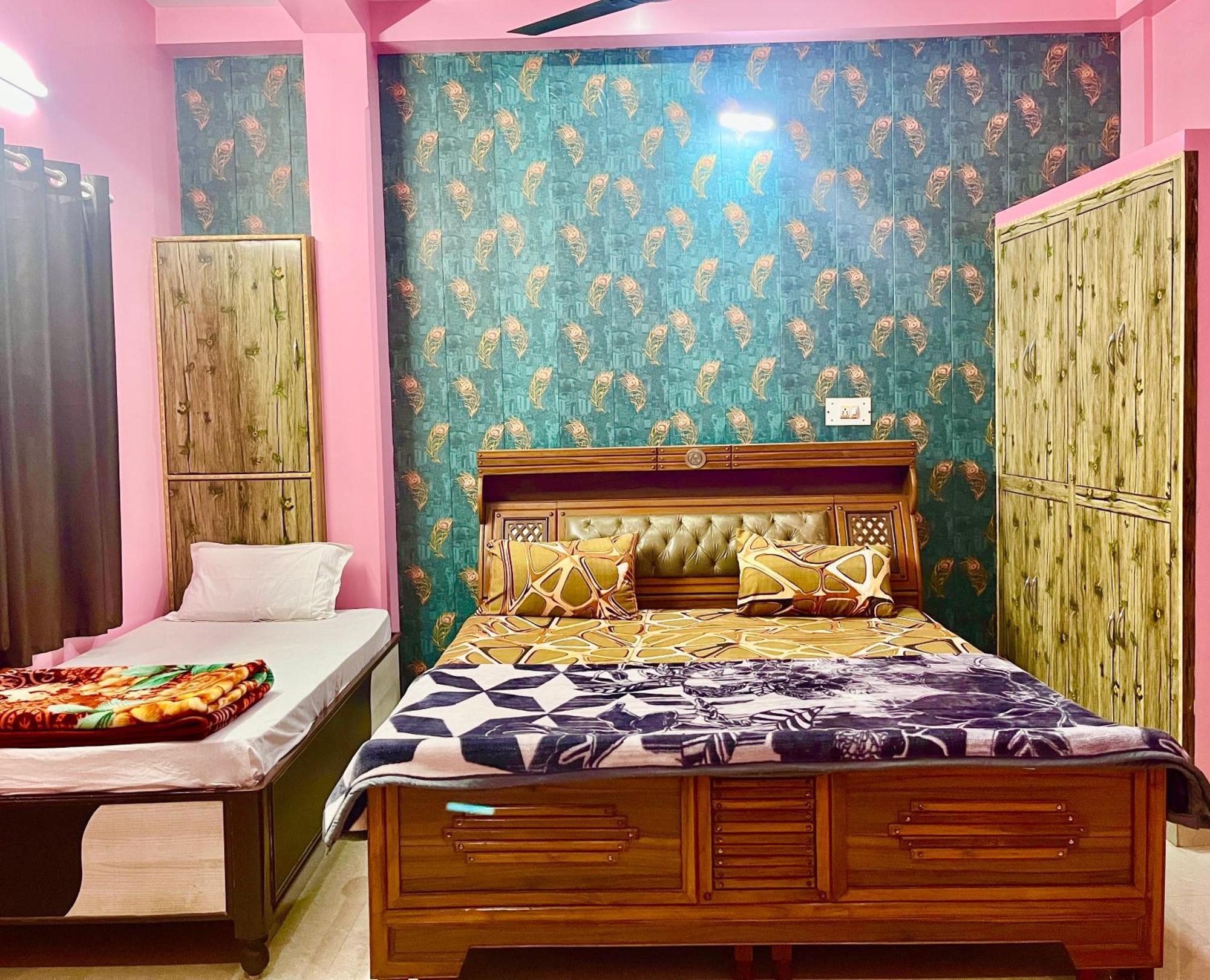 Trilok Residency - Dashashwamedh Benares Buitenkant foto